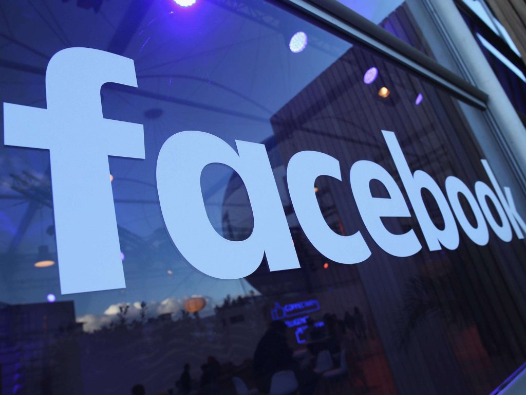 Facebook 账号不被封的关键:静态住宅代理的选型、用法与价值 Facebook 账号不被封的关键:静态住宅代理的选型、用法与价值